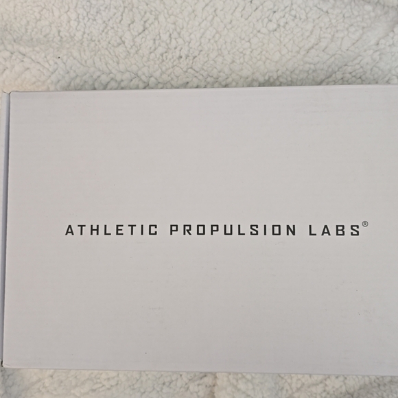 NIB! APL, Women's Techloom Wave, Cedar, Size 5.5 , MSRP $245 - Picture 9 of 10